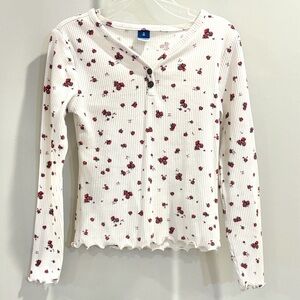 Like New Rose Print Rib Knit Henley Long Sleeve Stretch Shirt Top W/ Ruffle Edge
